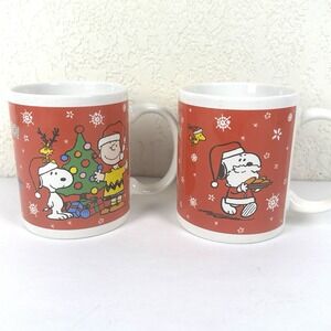 2011 Christmas Mugs Peanuts Snoopy Charlie Brown Woodstock Galerie 12oz Set of 2